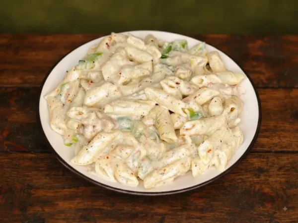 Chicken Pasta (White Sauce) Chicken Pasta (White Sauce)